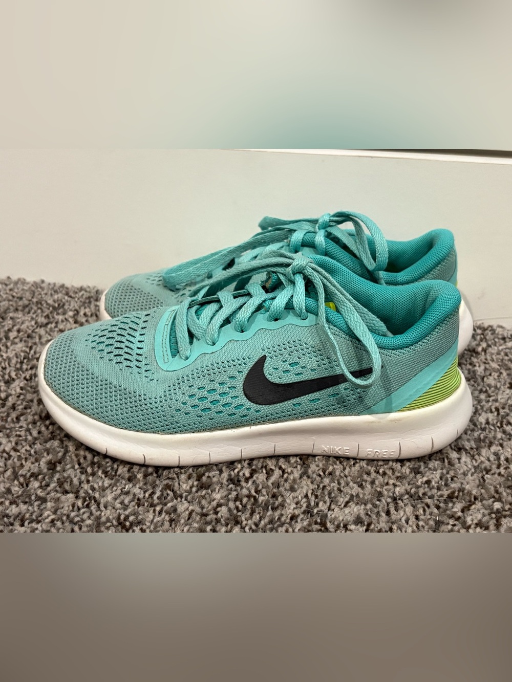 Nike Teal Athletic Sneakers with Black Swoosh Size 1Y